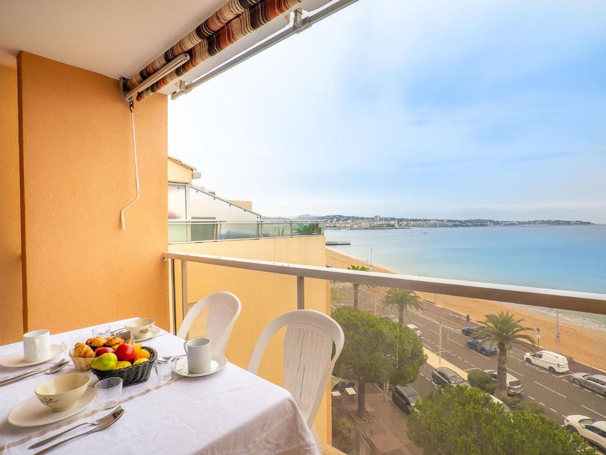 Studio Le Capitole-6 By Interhome Fréjus